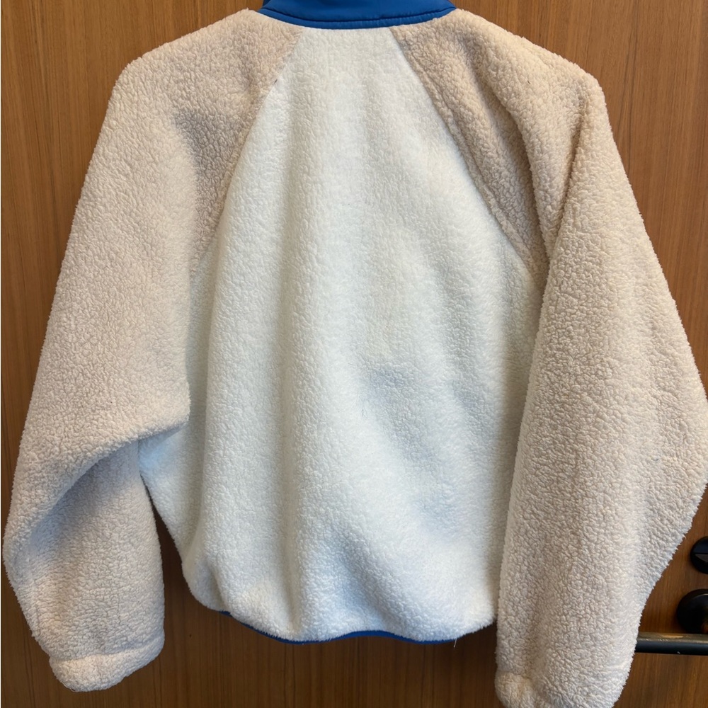 Great Condition - Womens Fuzzy Fleece Pullover Sherpa Sweatshirt - Small - Picture 3 of 4
